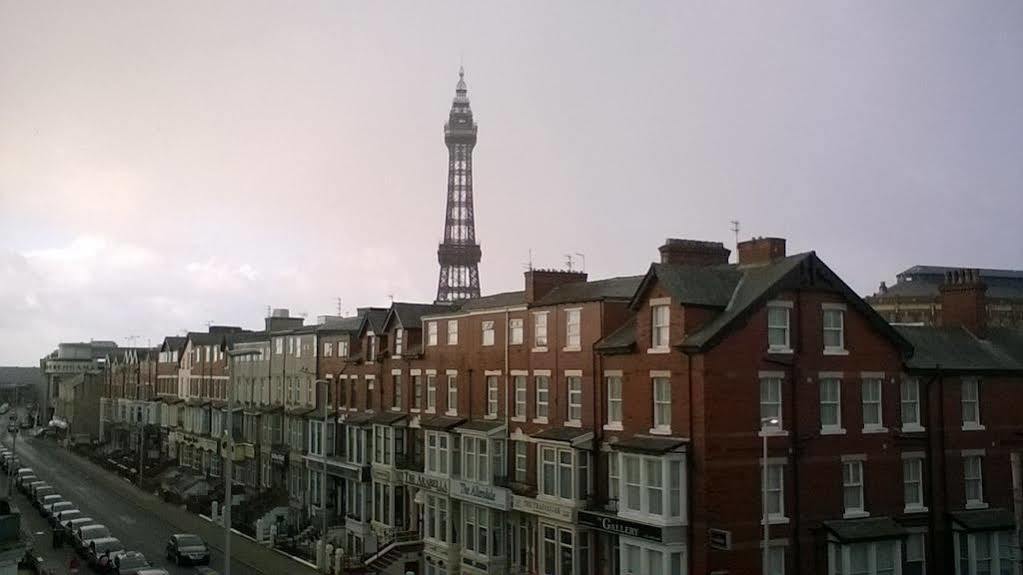 The Albert Hotel Near Winter Gardens Blackpool Eksteriør bilde